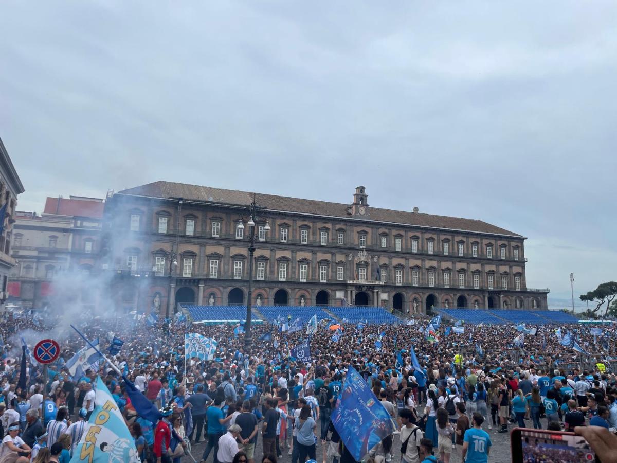 Casetta Piazza Plebiscito Napoli Ngoại thất bức ảnh